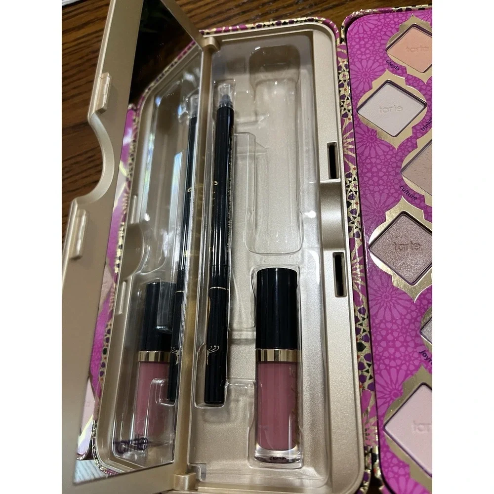 Tarte Treasure Box Collector's Makeup Eyeshadow Palette Limited Holiday Gift Set